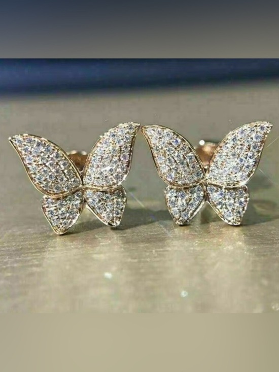 Big Jewelry Co Jewelry - Sparkling Butterfly Crystal Stud Earrings - Silver Tone